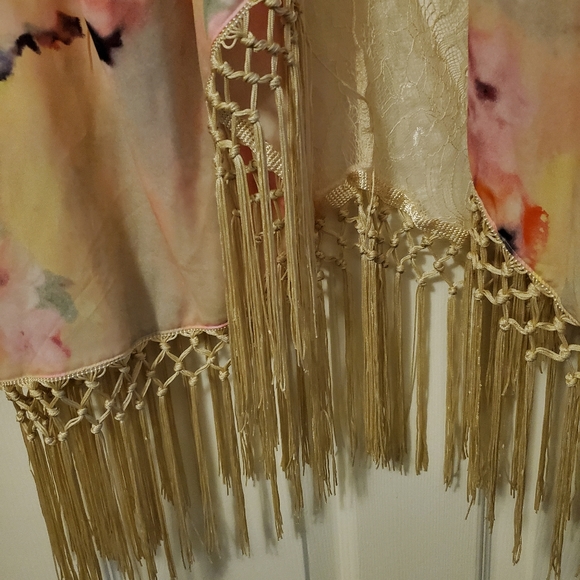 Melissa McCarthy pink and Lace kimono - Picture 2 of 4